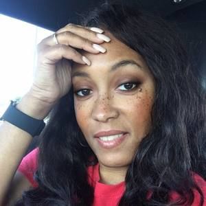 Meet your Posher, Claudette